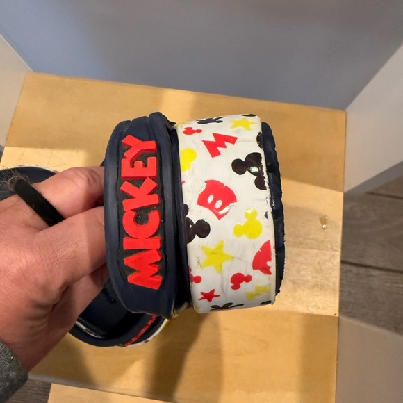 CROCS Mickey Mouse Disney Kids Clogs Size C11 - Picture 10 of 13